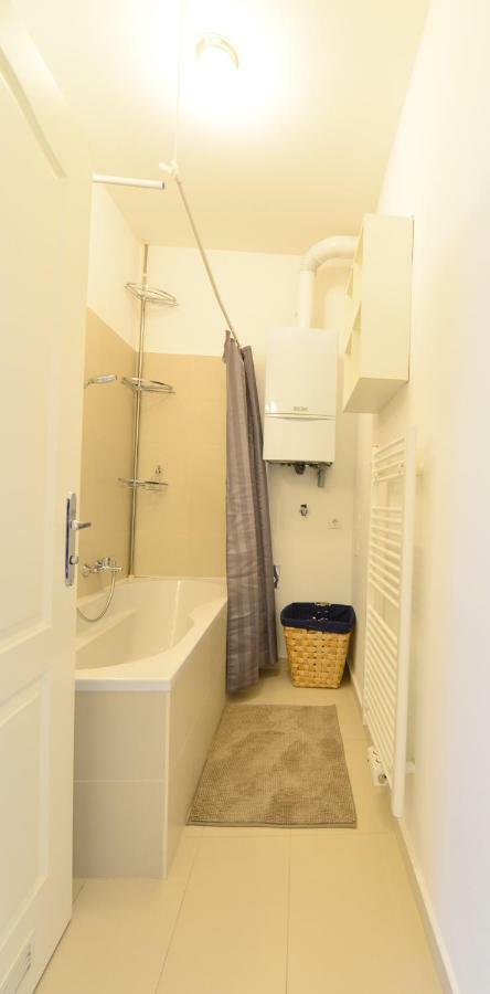 2 Bedrooms @ The U3 Subway Wenen Buitenkant foto
